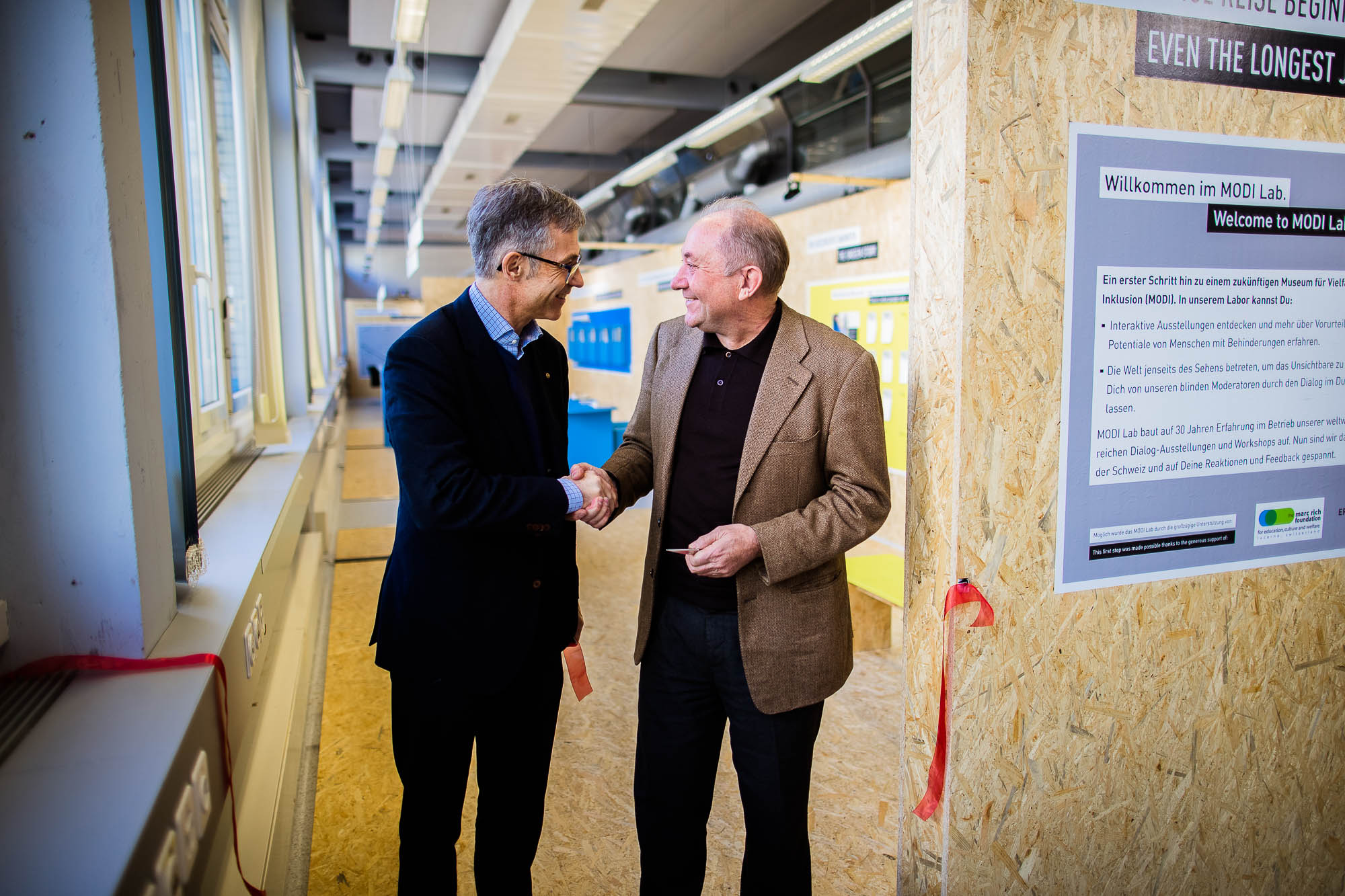 Export x3 1DX23112 Business 2020 Opening MOBI